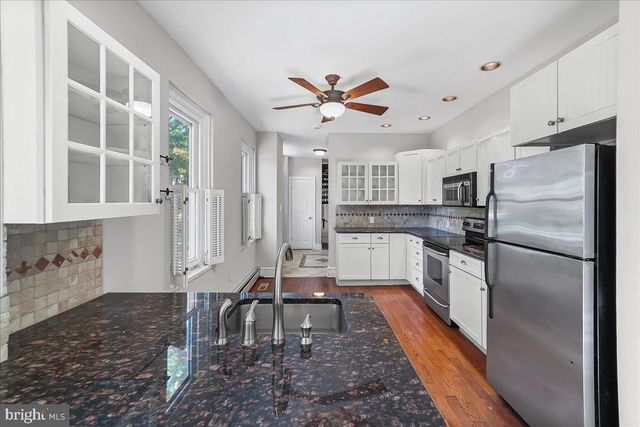 240 W MINER ST, West Chester, PA 19382