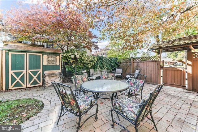 240 W MINER ST, West Chester, PA 19382