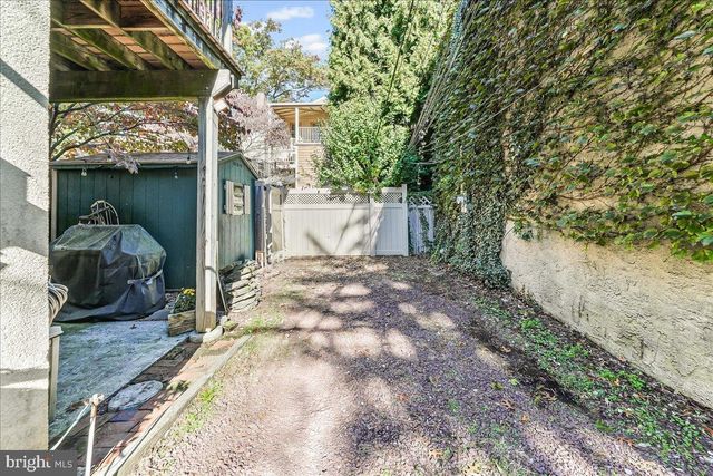 240 W MINER ST, West Chester, PA 19382