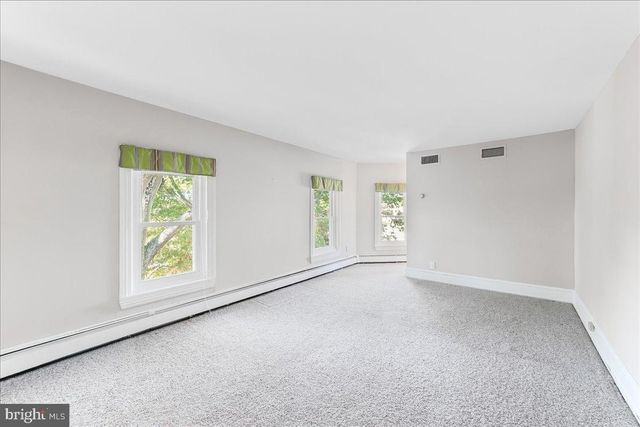 240 W MINER ST, West Chester, PA 19382