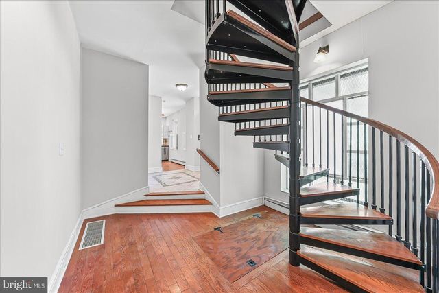 240 W MINER ST, West Chester, PA 19382