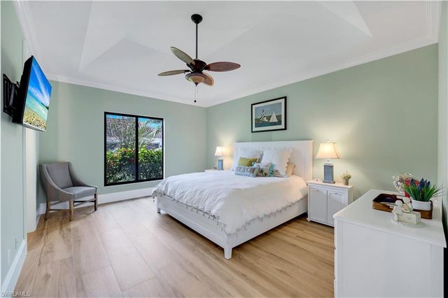 4701 Oak Leaf DR, Naples, FL 34119