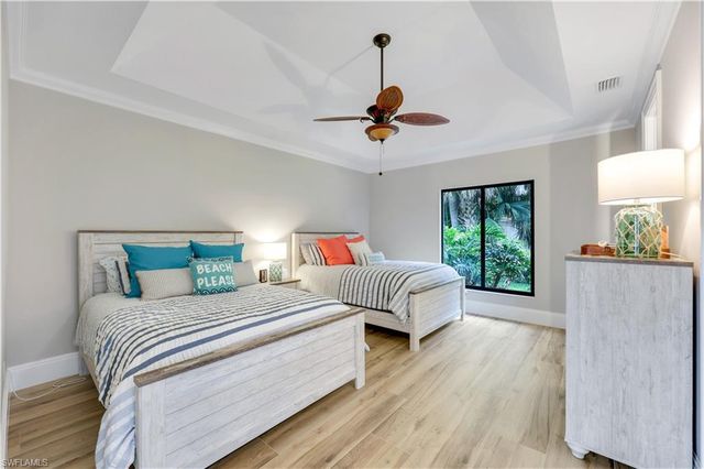 4701 Oak Leaf DR, Naples, FL 34119