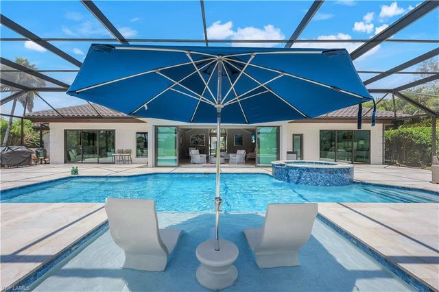4701 Oak Leaf DR, Naples, FL 34119