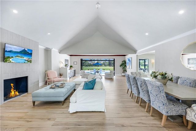 4701 Oak Leaf DR, Naples, FL 34119