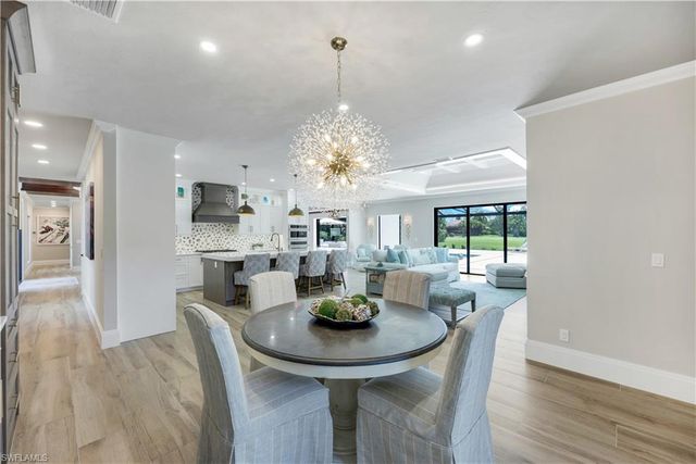 4701 Oak Leaf DR, Naples, FL 34119