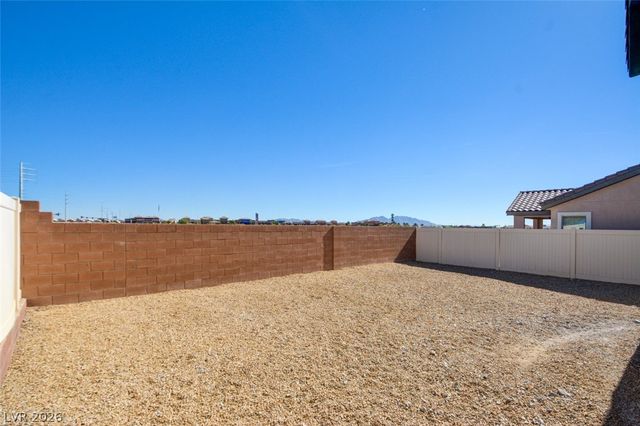 5940 Bellows Beach Street, North Las Vegas, NV 89081