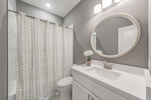 412 Matthew Street, Hillsboro, TX 76645