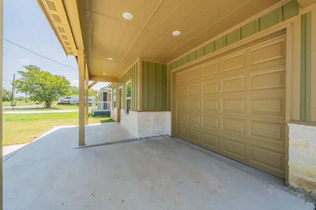 412 Matthew Street, Hillsboro, TX 76645