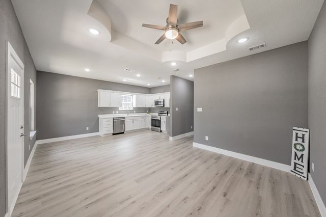 412 Matthew Street, Hillsboro, TX 76645