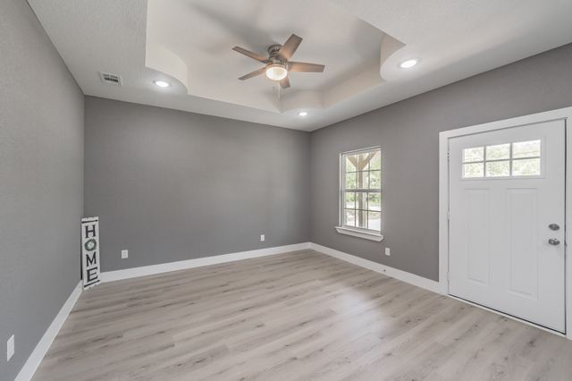 412 Matthew Street, Hillsboro, TX 76645