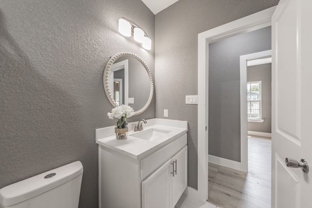 412 Matthew Street, Hillsboro, TX 76645