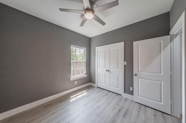 412 Matthew Street, Hillsboro, TX 76645