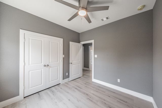 412 Matthew Street, Hillsboro, TX 76645