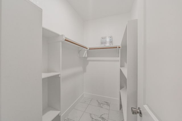 412 Matthew Street, Hillsboro, TX 76645