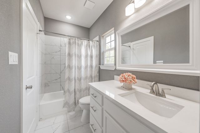 412 Matthew Street, Hillsboro, TX 76645