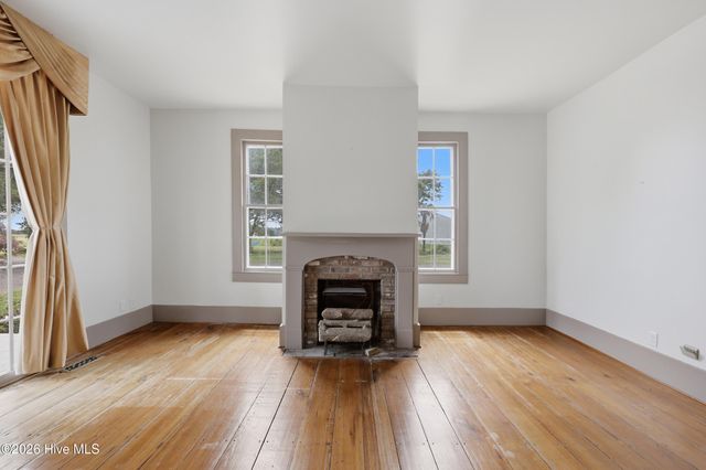 725 Griffin Swamp Road, Elizabeth City, NC 27909