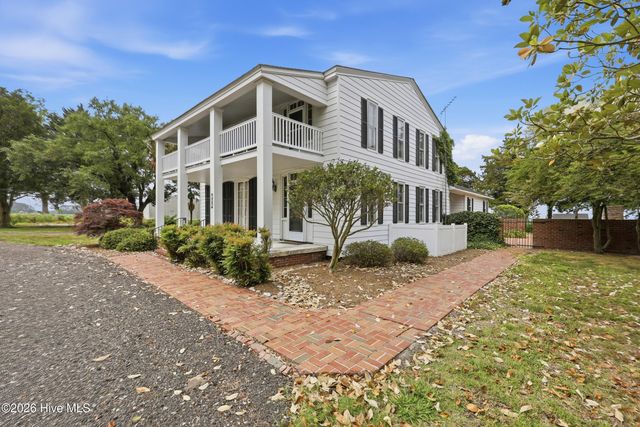 725 Griffin Swamp Road, Elizabeth City, NC 27909