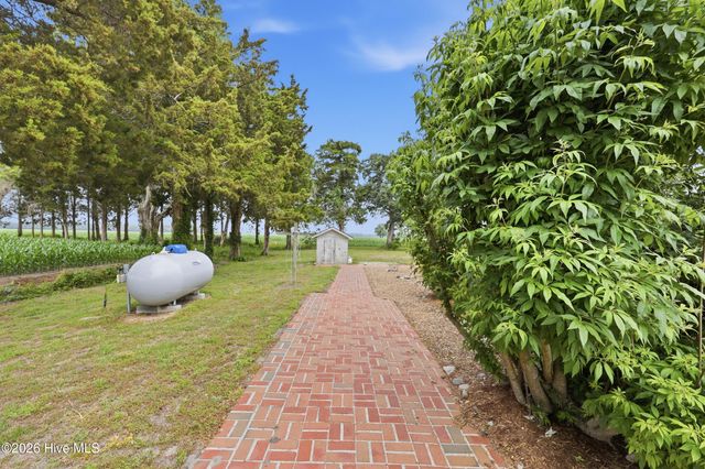 725 Griffin Swamp Road, Elizabeth City, NC 27909
