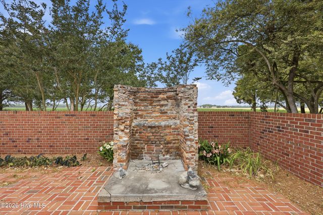 725 Griffin Swamp Road, Elizabeth City, NC 27909