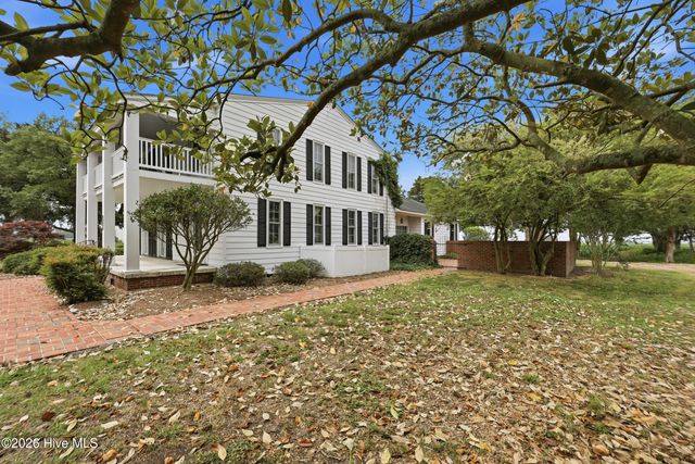 725 Griffin Swamp Road, Elizabeth City, NC 27909