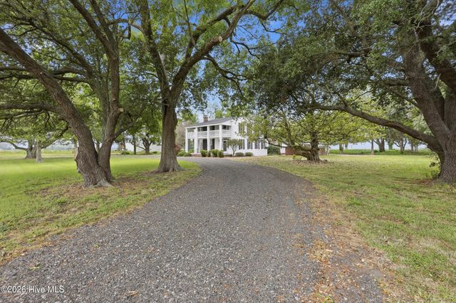 725 Griffin Swamp Road, Elizabeth City, NC 27909