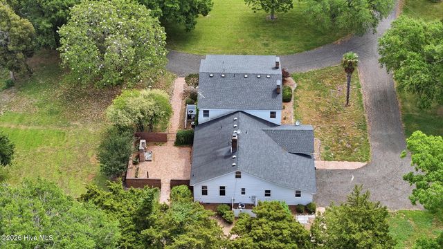 725 Griffin Swamp Road, Elizabeth City, NC 27909