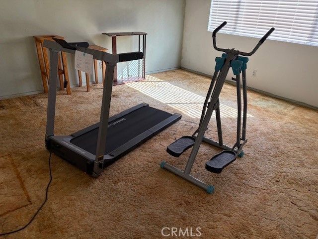 2124 Patagonia Drive, La Canada Flintridge, CA 91011