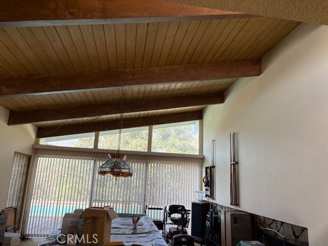 2124 Patagonia Drive, La Canada Flintridge, CA 91011