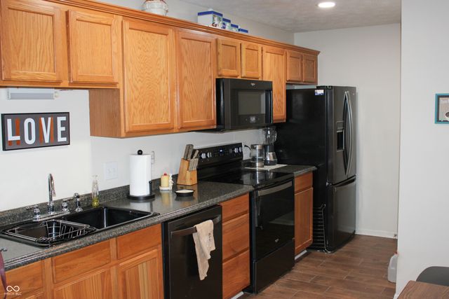 6509 Emerald Hill Court 101, Indianapolis, IN 46237