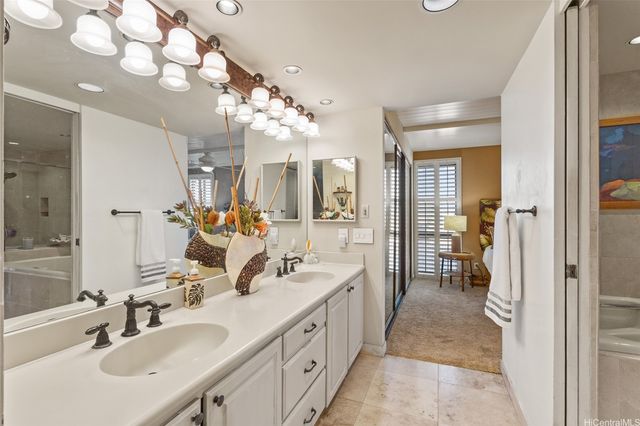 217 Prospect Street M8, Honolulu, HI 96813