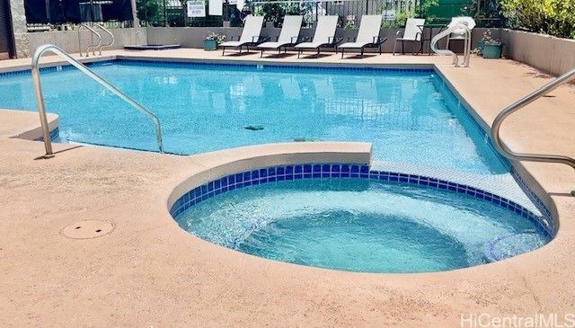 217 Prospect Street M8, Honolulu, HI 96813