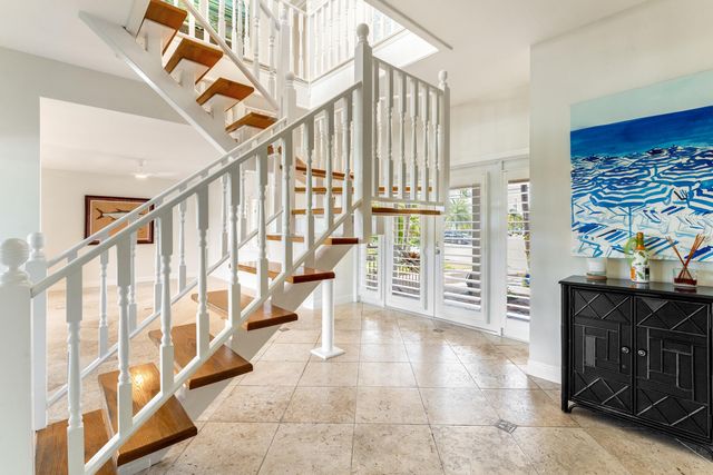 171 Kahiki Drive, Plantation Key, FL 33070