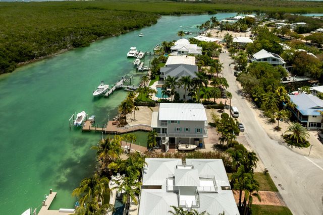 171 Kahiki Drive, Plantation Key, FL 33070