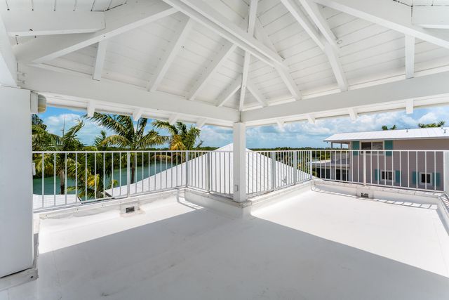 171 Kahiki Drive, Plantation Key, FL 33070