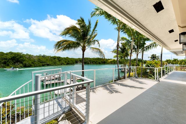 171 Kahiki Drive, Plantation Key, FL 33070