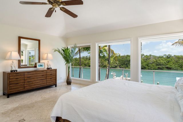 171 Kahiki Drive, Plantation Key, FL 33070