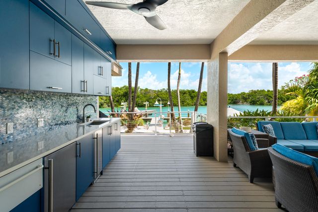 171 Kahiki Drive, Plantation Key, FL 33070