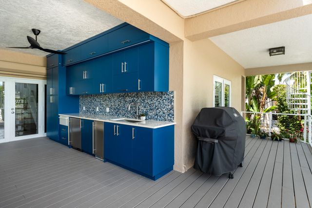 171 Kahiki Drive, Plantation Key, FL 33070