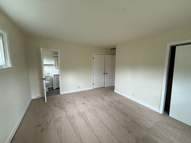 117 E Elm Street, Wheaton, IL 60189