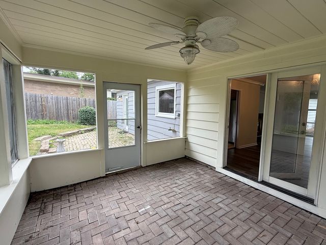 117 E Elm Street, Wheaton, IL 60189