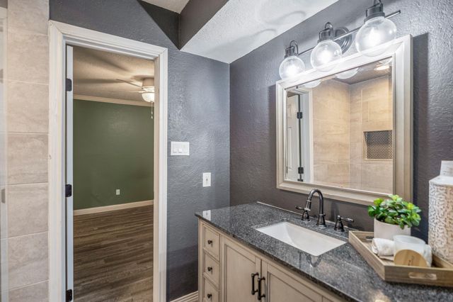 2411 Orange Street, Waller, TX 77484