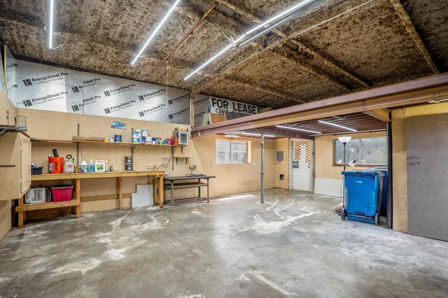 2411 Orange Street, Waller, TX 77484