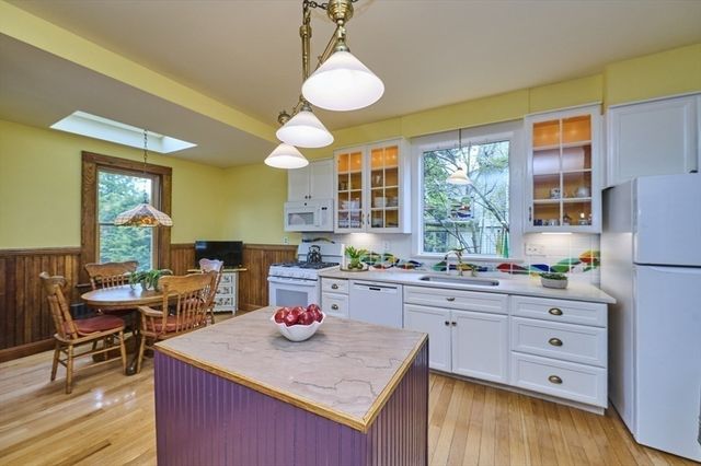 17 Copley St, Newton, MA 02458