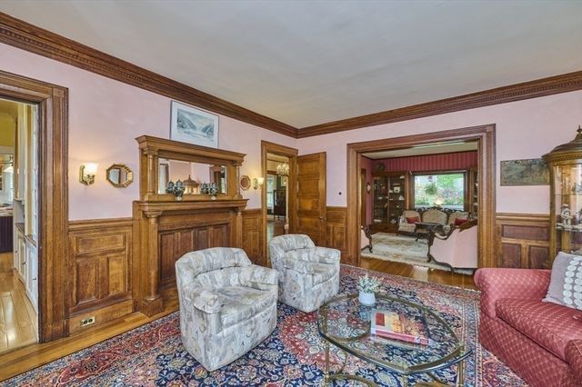 17 Copley St, Newton, MA 02458
