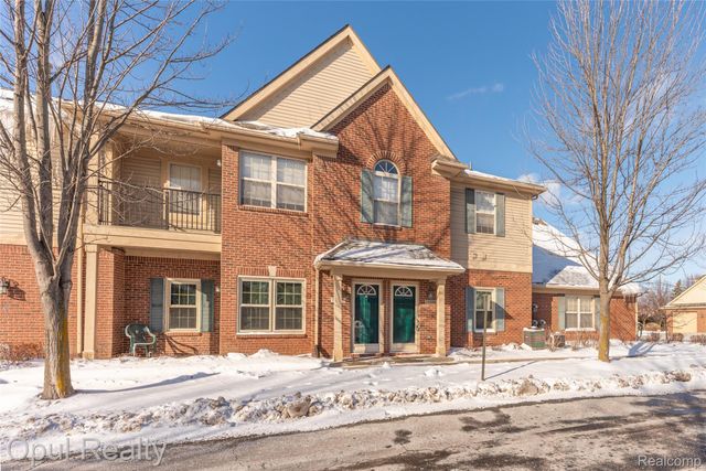 11698 Farmington Road, Livonia, MI 48150