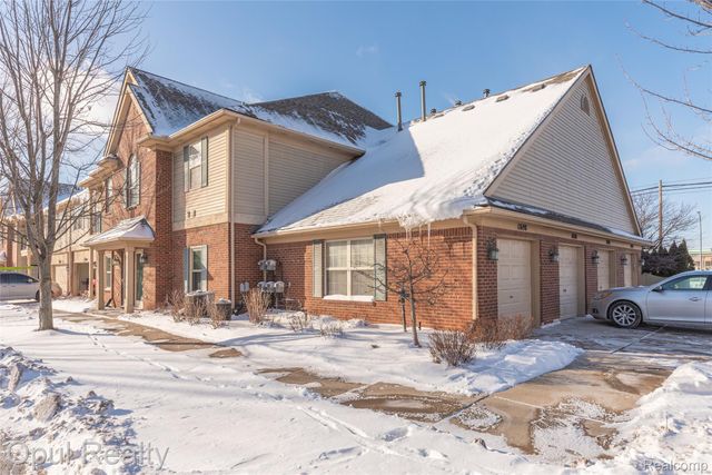 11698 Farmington Road, Livonia, MI 48150