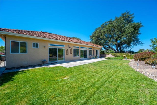 1112 Oakmont Place, Nipomo, CA 93444