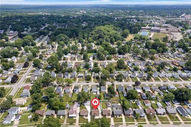 2557 9th Street, Cuyahoga Falls, OH 44221