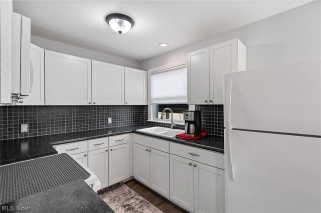 2557 9th Street, Cuyahoga Falls, OH 44221